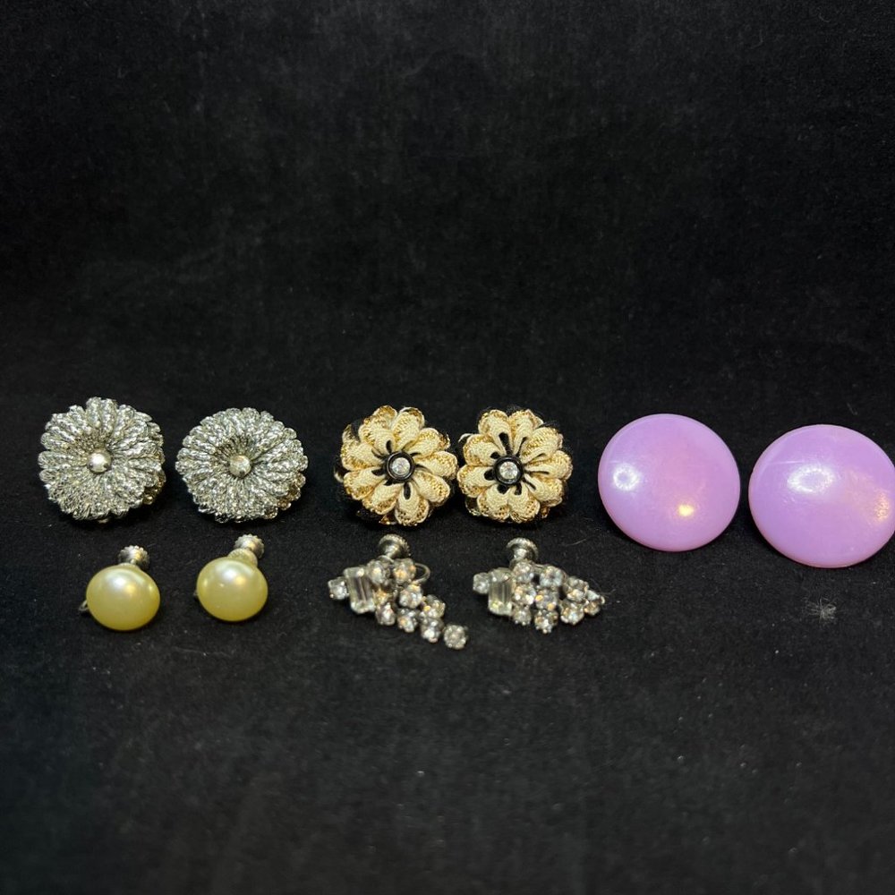 Lot of 5 Silver Tone Screw Back Earrings (3953)